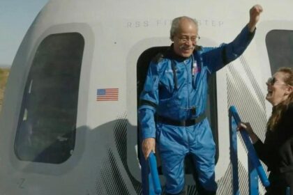 Ed Dwight, el primer candidato negro a astronauta de EE. UU., cumple su sueño espacial a los 90 años