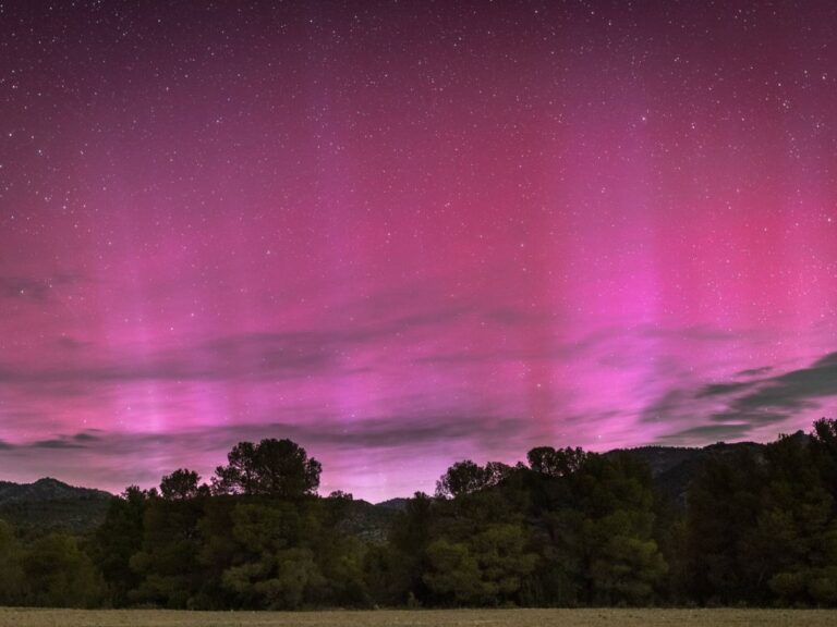 Auroras Boreales fueron vistas en regiones de América y Europa gracias a una inusual tormenta solar