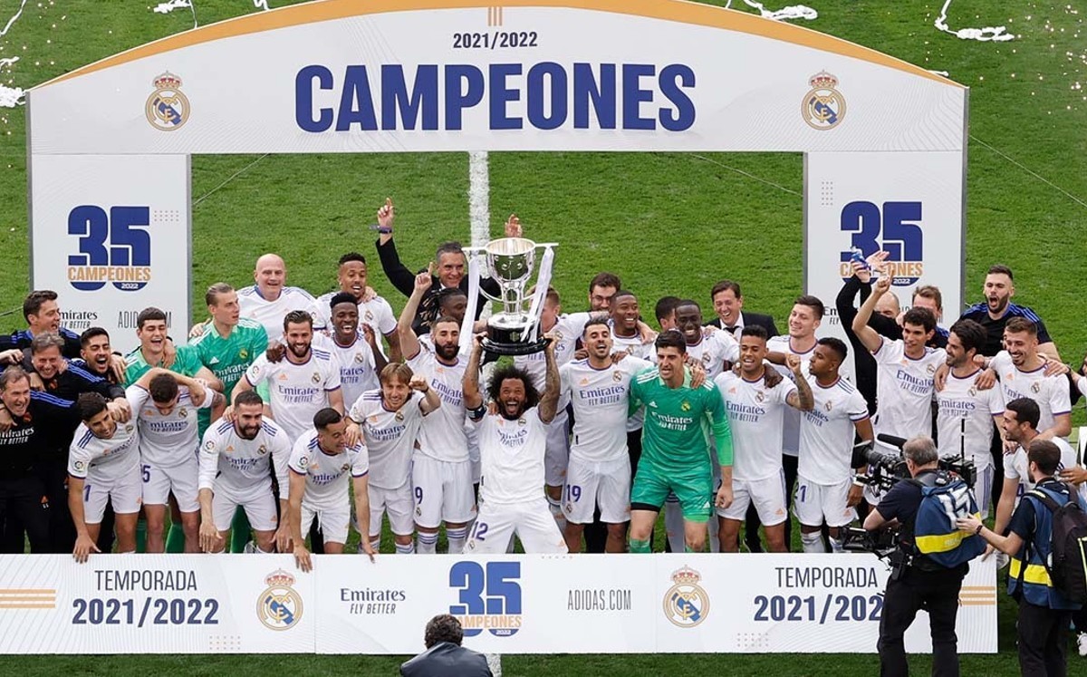Real Madrid gana la Liga Española tras derrota del Barcelona contra Girona Real Madrid gana la Liga Española tras derrota del Barcelona contra Girona
