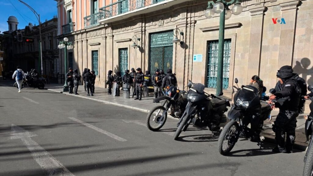 Refuerzan seguridad en Bolivia tras fallido intento de golpe de Estado