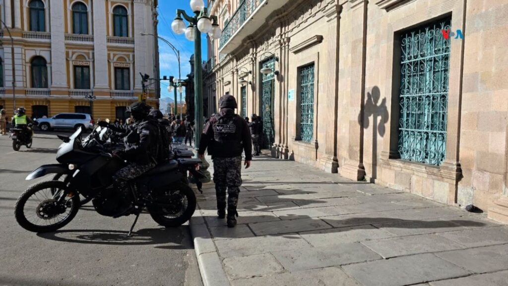 Refuerzan seguridad en Bolivia tras fallido intento de golpe de Estado