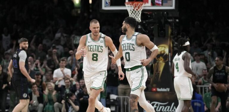 Boston Celtics arrasan en el Juego 1 de las Finales de la NBA 2024