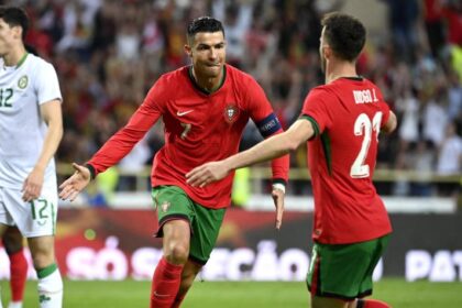 Portugal logra victoria pero sufre en su debut frente a República Checa