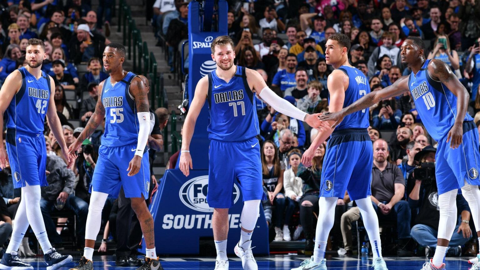 Dallas demuestra poder ante Boston Celtics y prolonga la serie a 5 partidos