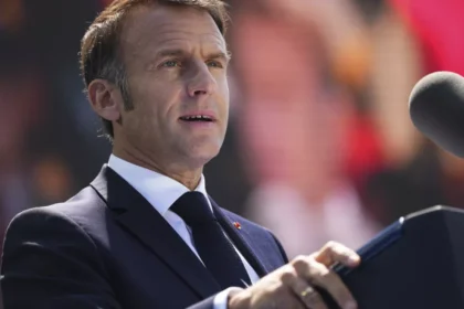 Macron adelanta las elecciones tras disolver la Asamblea Nacional francesa