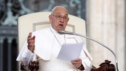El Papa Francisco insta a la ayuda humanitaria y al cese al fuego en Gaza