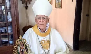 Fallece Monseñor Robert Lückert León por complicaciones de covid-19