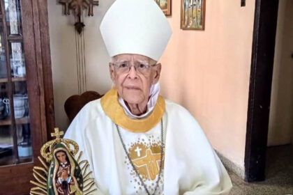 Fallece Monseñor Robert Lückert León por complicaciones de covid-19