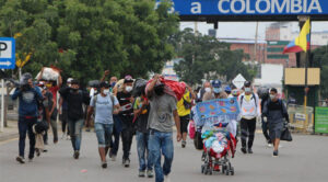 Colombia dará 270 mil permisos especiales a migrantes venezolanos