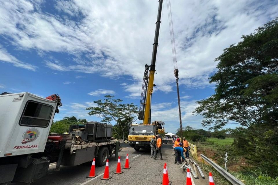 Registran 95 % de avance en construcción de vía alterna en la Falcón-Zulia