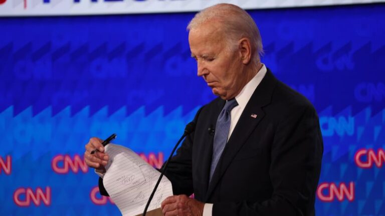 Demócratas estadounidenses piden la renuncia de Biden a la carrera presidencial