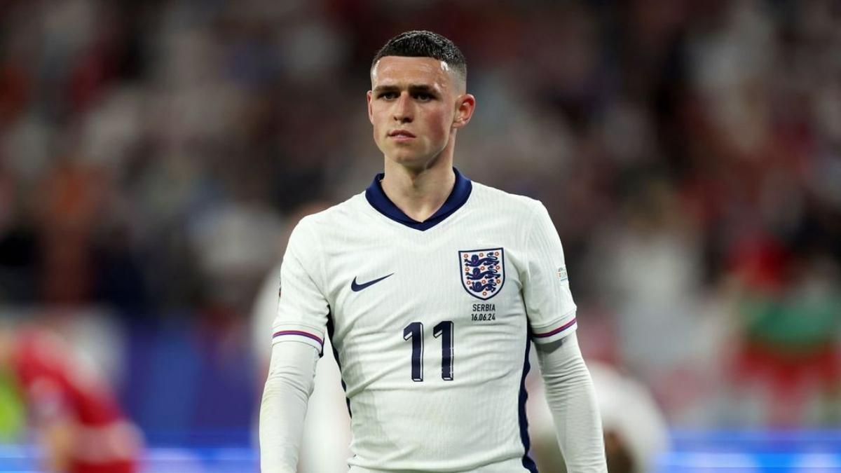 Phil Foden se retira de la Eurocopa por nacimiento de su hijo Phil Foden se retira de la Eurocopa por nacimiento de su hijo