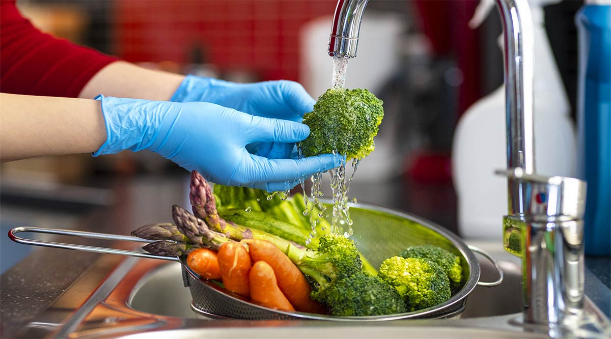 10 consejos para evitar infecciones relacionadas con la preparación de alimentos