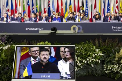 Ochenta países piden "integridad territorial" de Ucrania