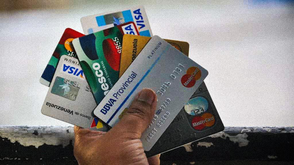 Pagos con tarjetas extranjeras inyectan pocas divisas a la economía