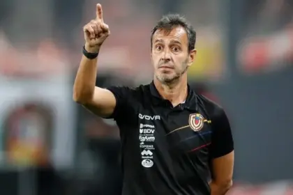 Conmebol sanciona a "Bocha" Batista por retraso de Venezuela en Copa América