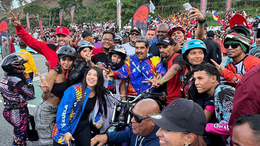 Maduro declara "Motopiruetismo" deporte nacional en Venezuela
