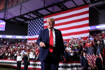 Trump insiste en falsas afirmaciones sobre inmigrantes criminales