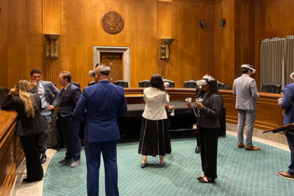 Senado de EE.UU. impactado con experiencia virtual "Realidad Helicoide"