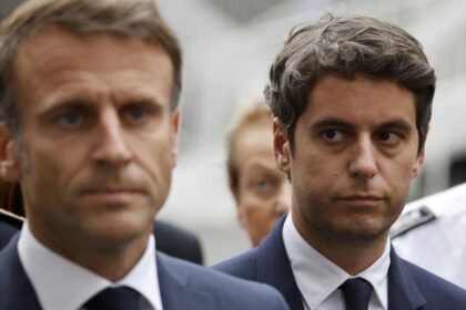 Macron pide a Attal seguir interinamente mientras se forma nuevo gobierno en Francia