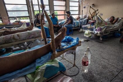 Venezolanos reportan escasez de vacunas en los hospitales