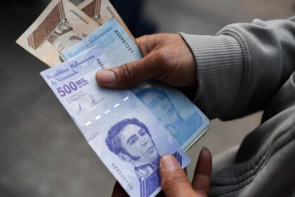 Venezuela tiene el salario mínimo más bajo de América Latina