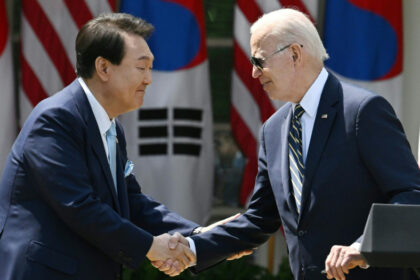 Gobierno de Estados Unidos reafirma su compromiso nuclear con Japón