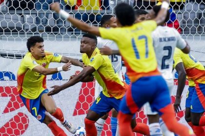Colombia golea 5-0 a Panamá y avanza a semifinales de la Copa América