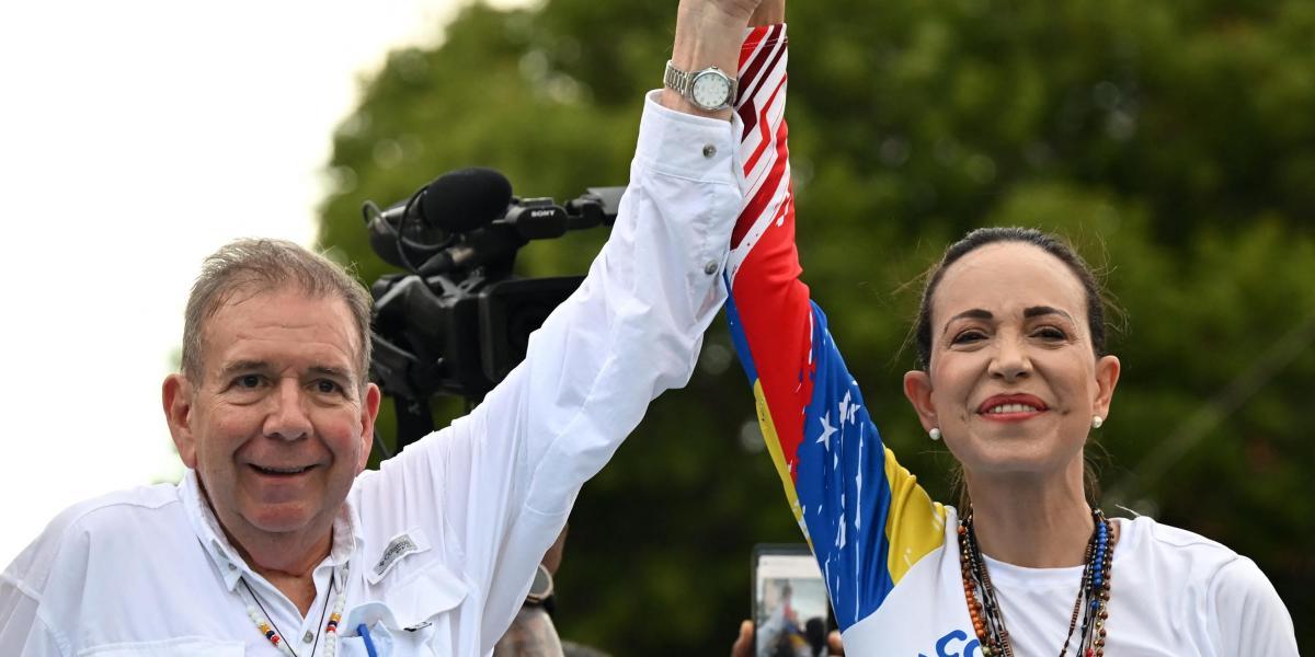 Emergencia médica interrumpe masiva concentración de Edmundo González y María Corina