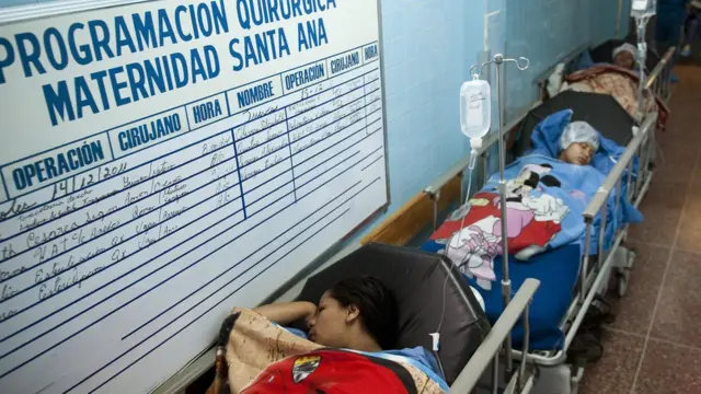 Venezolanos reportan escasez de vacunas en los hospitales