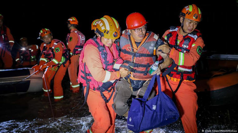 Tornado deja 5 muertos y 83 heridos en China