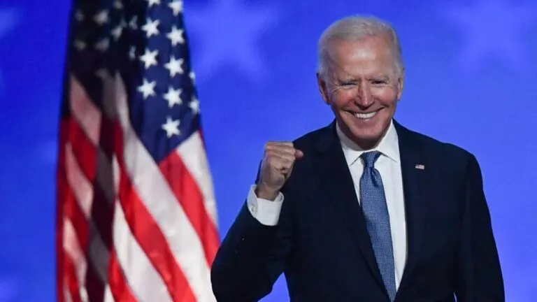 Biden enfrenta deserción de demócratas que piden abandone carrera presidencial
