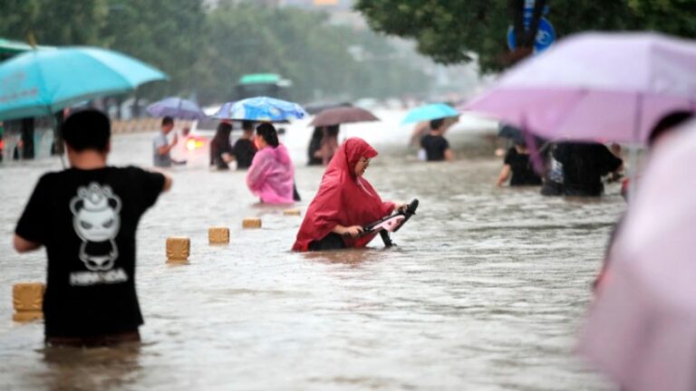 Torrenciales lluvias en China dejan al menos 5 muertos y 8 desaparecidos