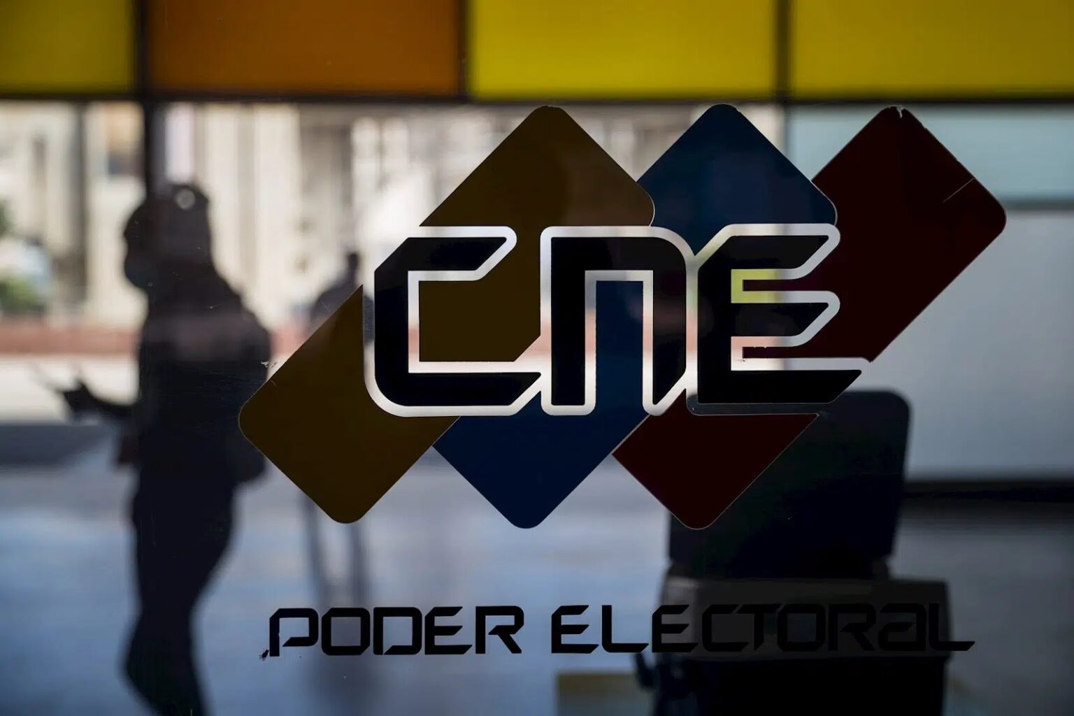 CNE anuncia reubicación de centros de votación