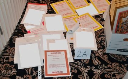 Jueza Federal desestima caso de documentos clasificados contra Trump