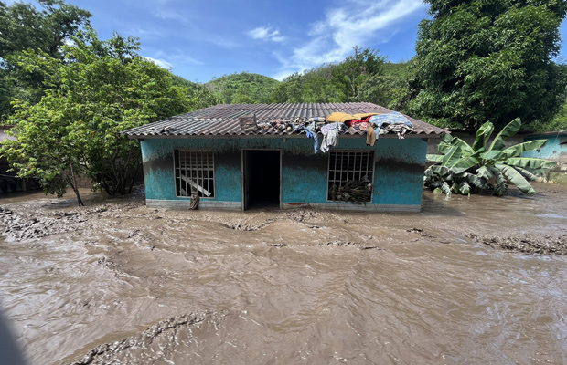 Cáritas Cumaná abre centro de acopio para damnificados por lluvias Cáritas Cumaná abre centro de acopio para damnificados por lluvias