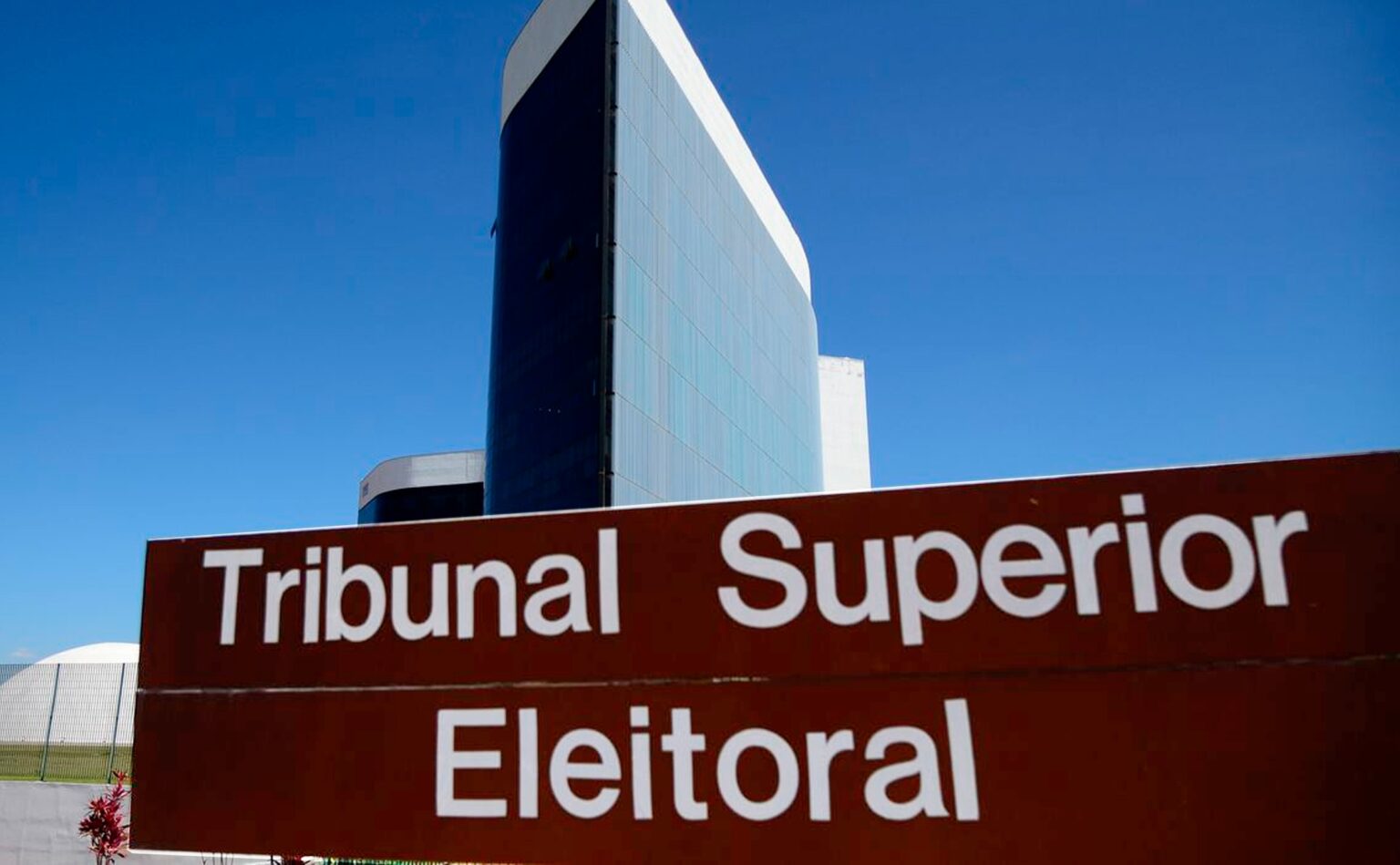 Brasil suspende misión de observación electoral en Venezuela Brasil suspende misión de observación electoral en Venezuela
