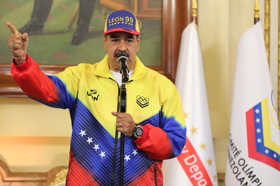 Maduro recibe a delegación venezolana que asistirá a los Juegos Olímpicos de París Maduro recibe a delegación venezolana que asistirá a los Juegos Olímpicos de París