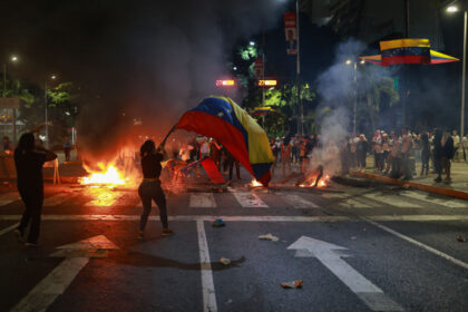 Familiares identifican a seis jóvenes asesinados durante protestas en Caracas