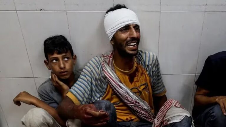 29 refugiados palestinos mueren en un ataque israelí en Gaza