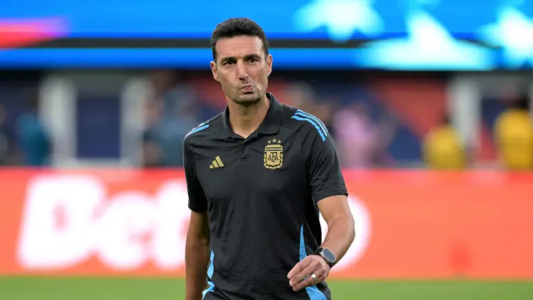 Scaloni sobre la Copa América: «Colombia y Uruguay son rivales top»