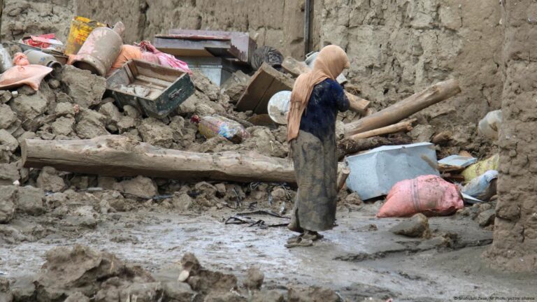 Fuertes lluvias cobran la vida de 35 personas en el este de Afganistán