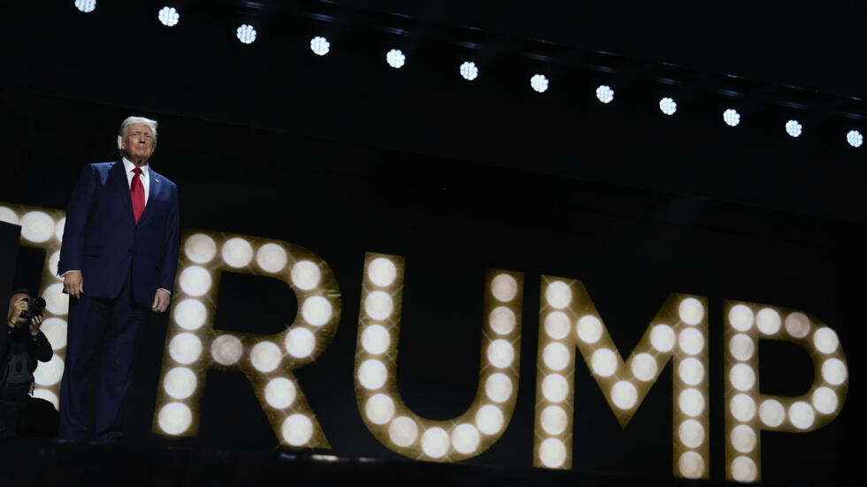 Trump afirma que Venezuela y El Salvador envían delincuentes a EE. UU