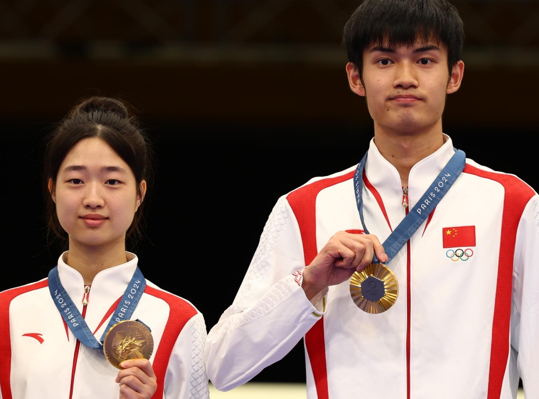 China gana el primer oro olímpico de tiro en París 2024
