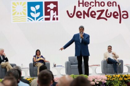 Maduro elimina impuesto del 2% a grandes transacciones financieras en Venezuela