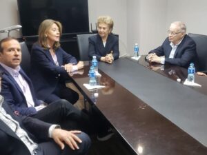 Gobierno venezolano impide a expresidentes latinoamericanos observar elecciones