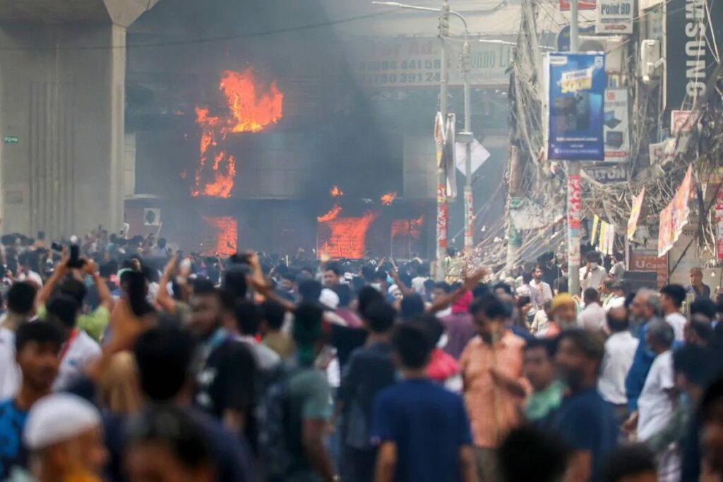 Bangladesh enfrenta un estallido de violencia por protestas estudiantiles