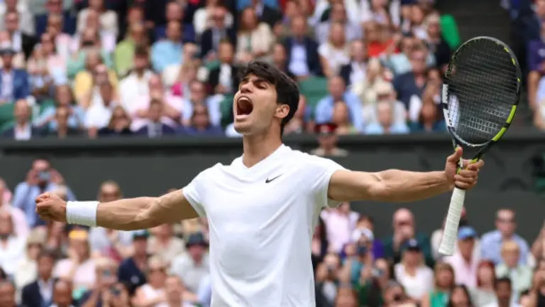 Alcaraz arrasa a Djokovic y conquista Wimbledon en 2024