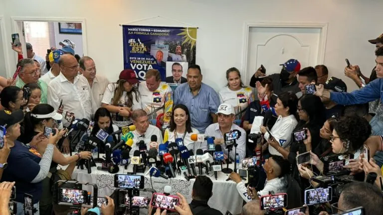 Vente Venezuela cierra campaña en Zulia con Machado y González