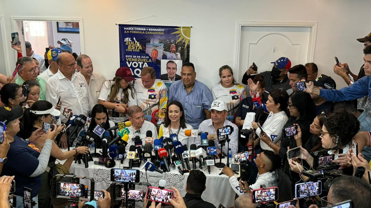 Vente Venezuela cierra campaña en Zulia con Machado y González Vente Venezuela cierra campaña en Zulia con Machado y González